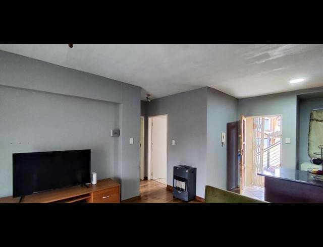 2 BEDROOM APARTMENT FOR SALE IN RAVENSKLIP